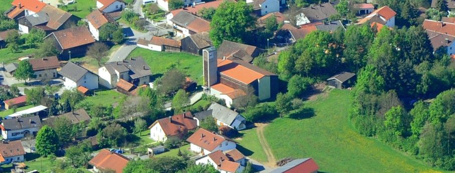 Die Filialkirche Maria Königin Lixenried 