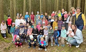 2025-04-22 Osterhasen-Begegnung Kinder Frauengemeinschaft Dalking